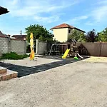 Casa Stef Homestay *