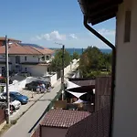 Homestay Casa Stef 2 Mai
