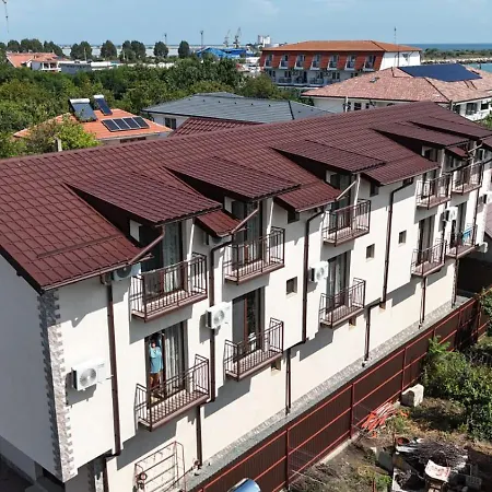 Проживание в семье Casa Stef
