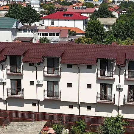 Проживание в семье Casa Stef